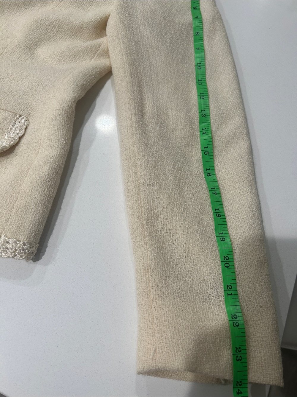 Herbert Grossman Vintage-Inspired Cream Bouclé Jacket with Gold Buttons - Picture 11 of 16